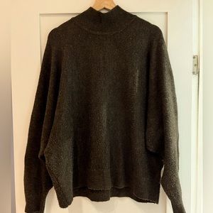 H&M brown mockneck turtleneck knit sweater